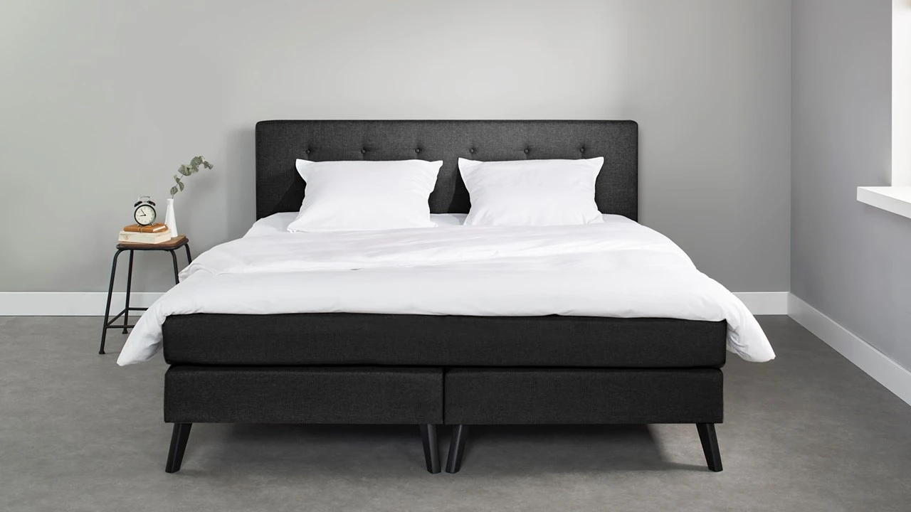 Box Nottingham Met Gestoffeerd Matras 1 Box Nottingham Met Gestoffeerd Matras