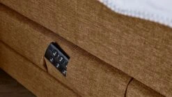 Boxspring Jade Verstelbaar Met Gestoffeerd Matras -Karlsson Winkel Boxspring Jade verstelbaar met gestoffeerd matras cognac 5