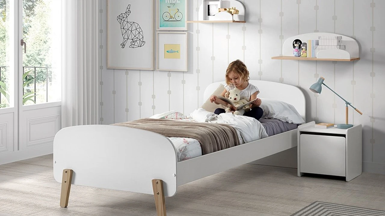 Bed Kiddy Inclusief Nachtkast 1 Bed Kiddy Inclusief Nachtkast