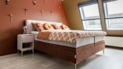 Opbergbox Ruby Vlak Met Gestoffeerde Matras -Karlsson Winkel Opbergbox Ruby vlak met gestoffeerde matras roze bruin 1